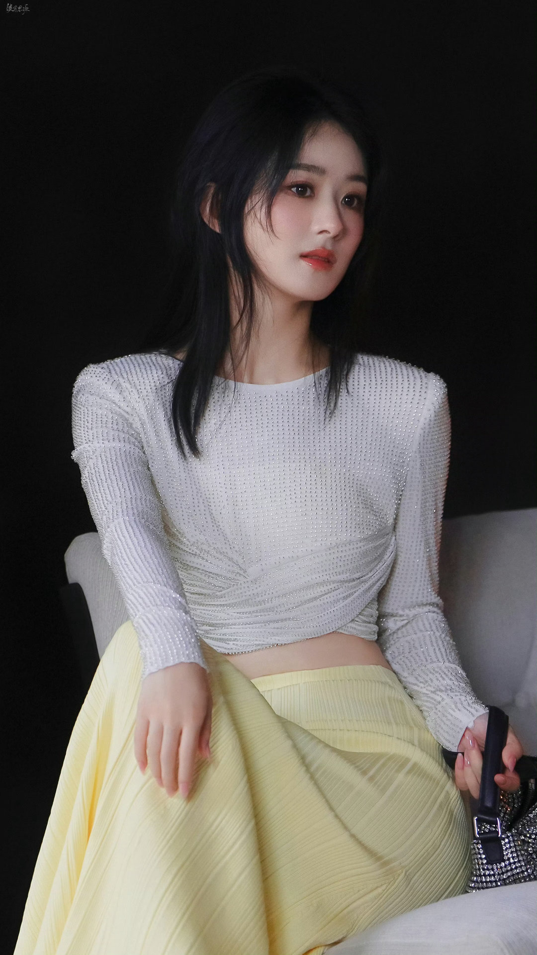 赵丽颖妈妈终于穿肉丝了好爱[玫瑰]​