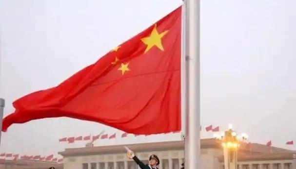 决战来了！关税和谈背后的谋与局。一夜之间，这个世界上所有的国家惊讶的发现，原来他