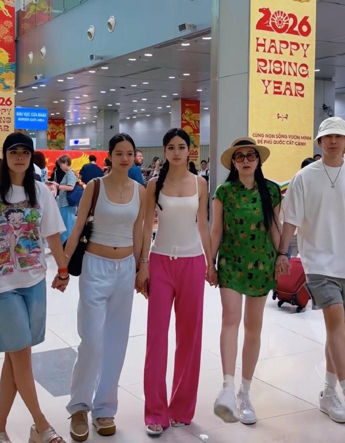 张伦硕这段发言，不出意外，又被网友群嘲了！他最近上节目，又一次表达了“想要一