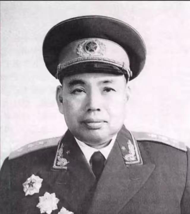 1969年，许世友用一桌野味宴请刘伯承。刘伯承见菜问道：“这么一桌美味，要花不少