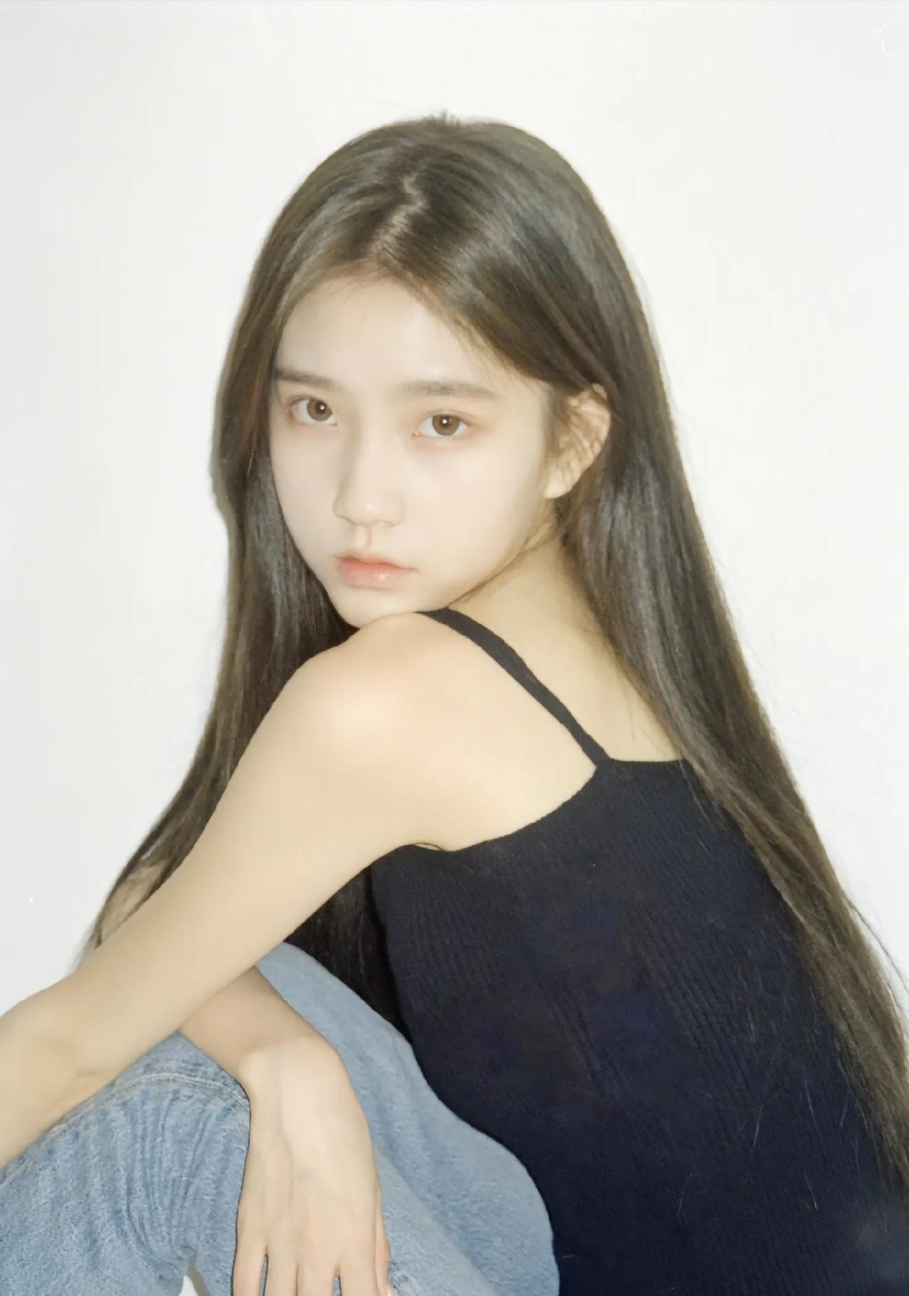 真正的青春美少女一枚，青春靓丽，你们认同吗？