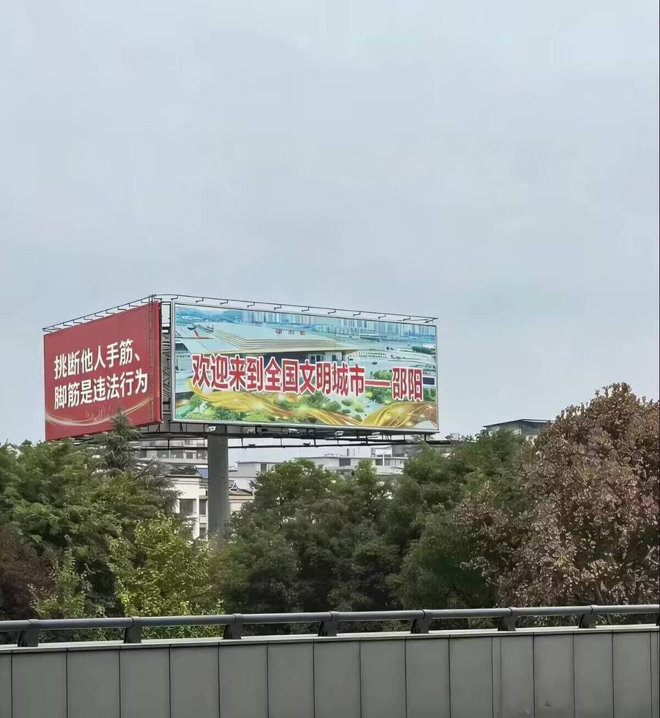 有点好笑哈哈哈