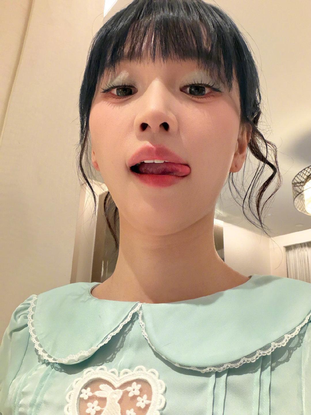 #黄灿灿晒没发过的图#完全小狗呀​