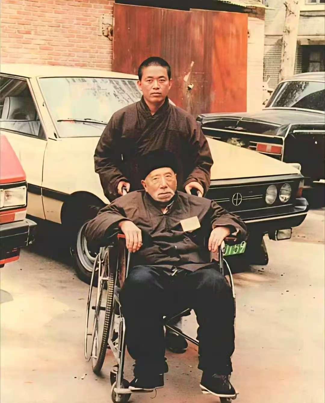 很多人可能不知道，如今大名鼎鼎的释永信，当年接手少林寺的时候，才22岁，19