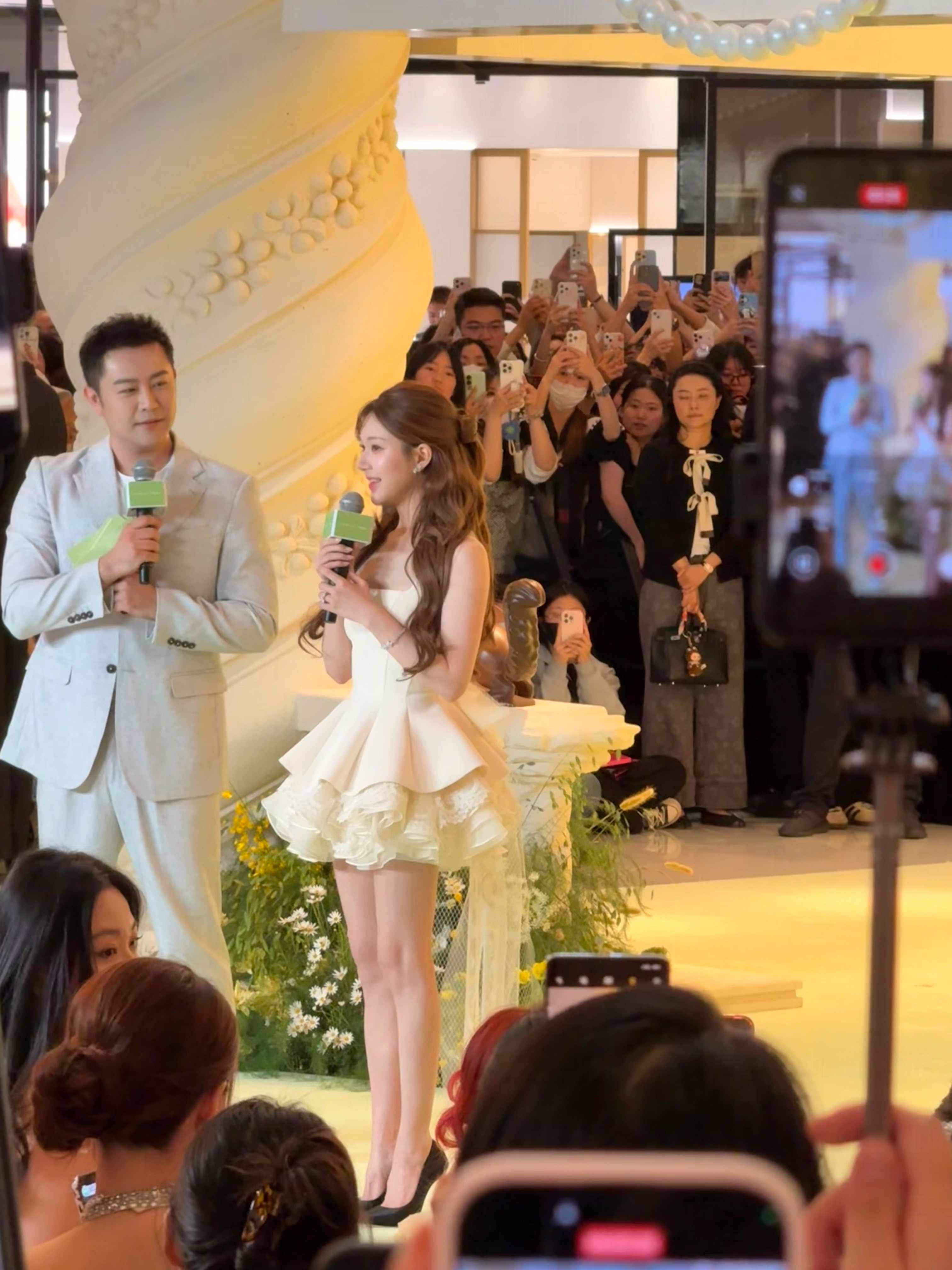 完全是公主好震撼的美貌赵露思