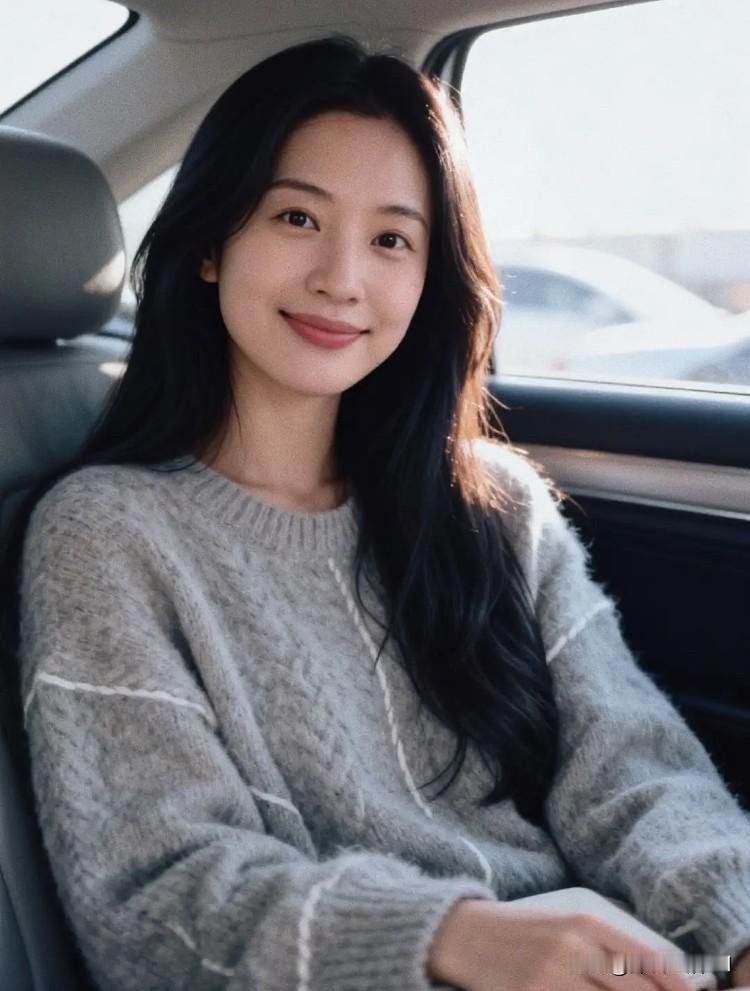 家里有个媒人给我介绍了一个对象，38岁，未婚，有车有房，年薪60万左右。我35岁