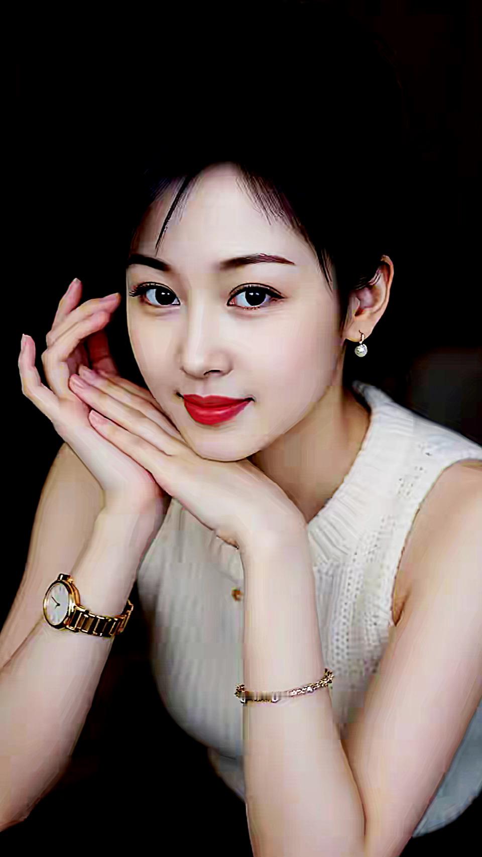 石头和台阶的故事:一块石头,一半做成了佛,一半做成了台阶,台阶不服气的问佛,我们