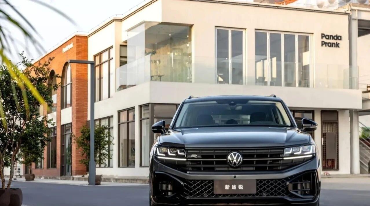 75万买大众？是不是疯了？刚刚看到新款途锐3.0TSI锐臻版实车曝光，指导价