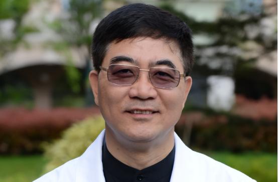 紧急离场！2016年，上海中山医院顶尖心内科主任葛均波，在为一位19岁的少女做心