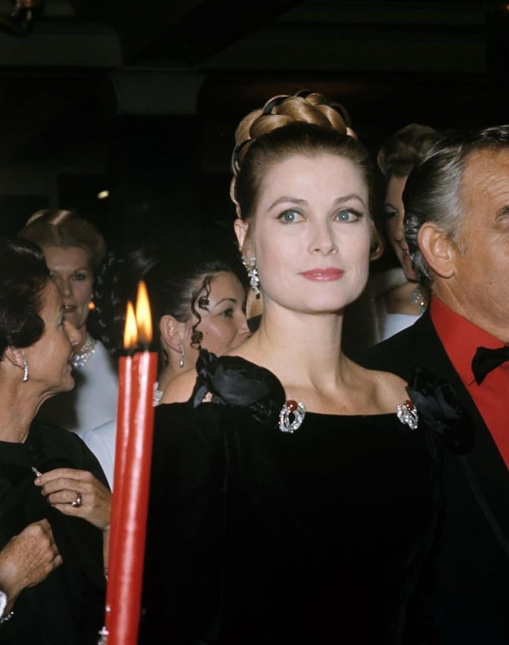 【来自投稿】1969年，摩纳哥王妃格蕾丝·凯利在自己的40岁生日派对上