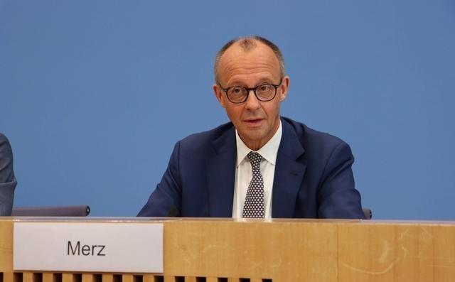 德国总理为什么对华的态度发生了转变？据英媒报道：德国总理默茨在钢铁关税这事上的转