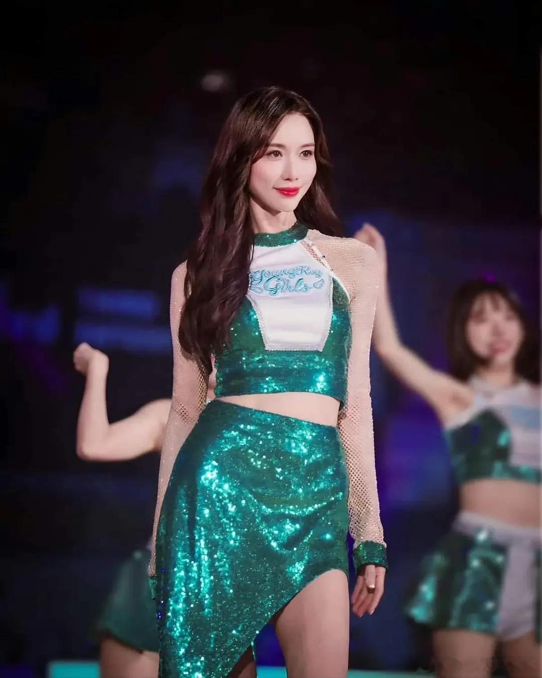 志玲姐姐51了，好羡慕这种极度自律的状态。