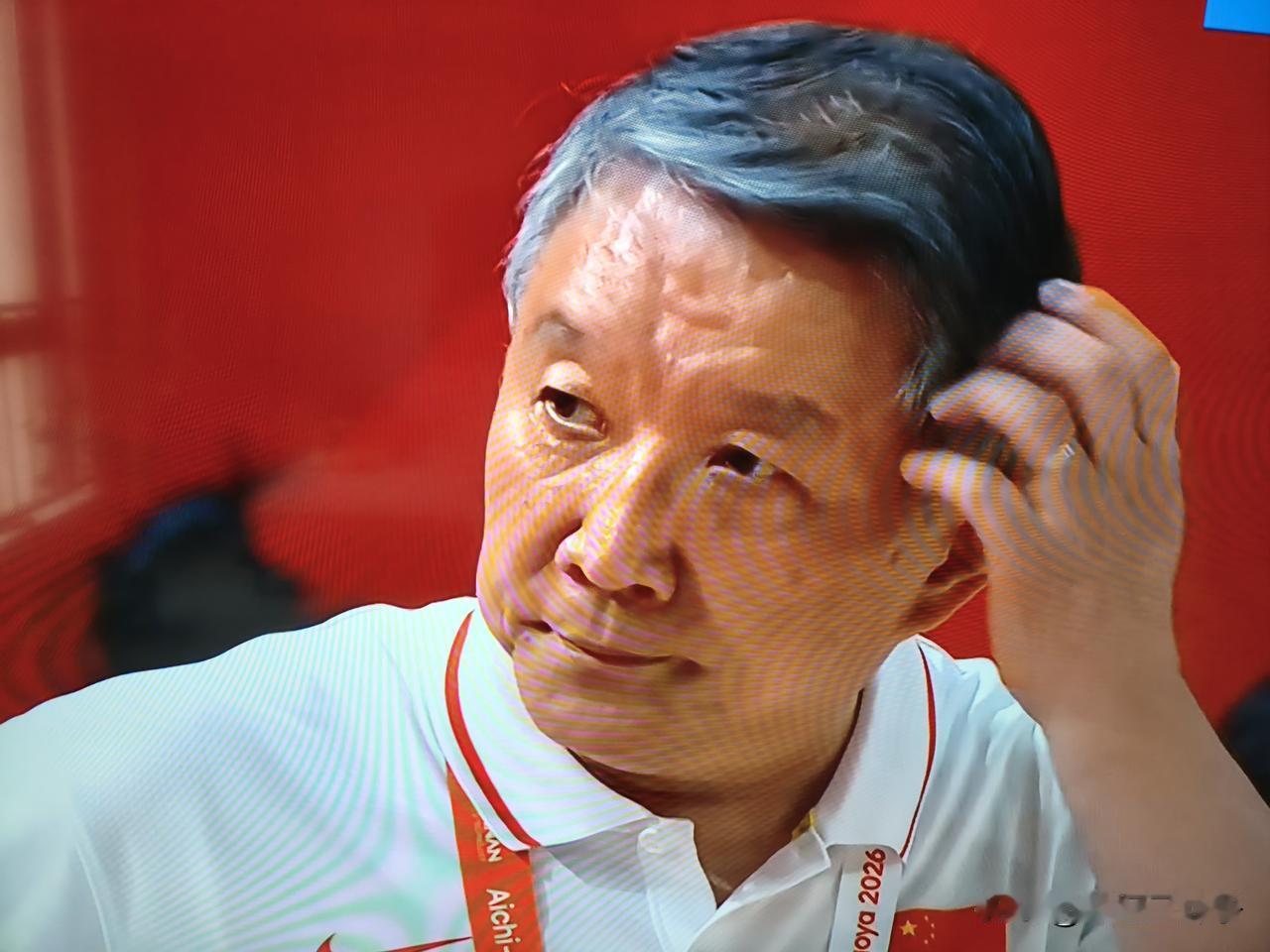 郭士强人已经在北京，最多一天，宫鲁鸣就回来了了，哥俩相聚北京，点几个菜，应该好好