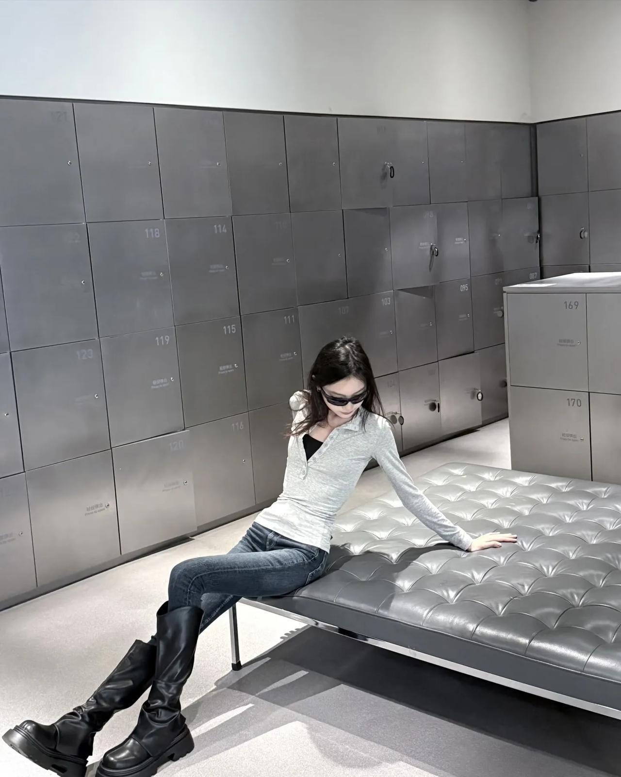 瘦下来是为了活得更好，不是为了活着都没意思，控制饮食一个月，瘦了15斤。