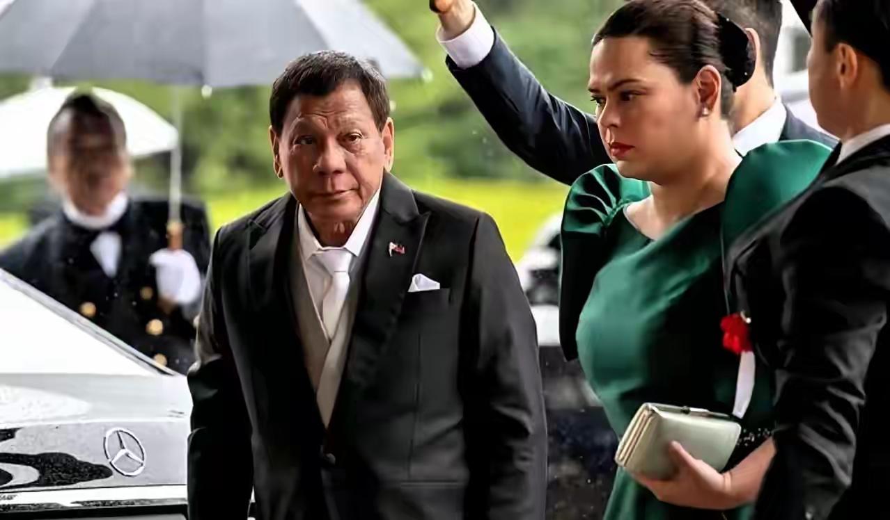 马科斯与莎拉支持率两极分化，菲律宾政坛要变天？菲律宾现政府难变天，因为首先要了解