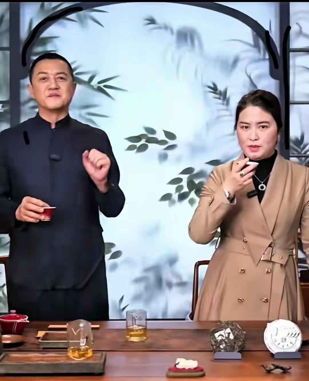 李亚鹏一晚卖1.6亿茶这事可太有料了。当时茶厂老板娘直接黑脸，这背后的真相藏了三