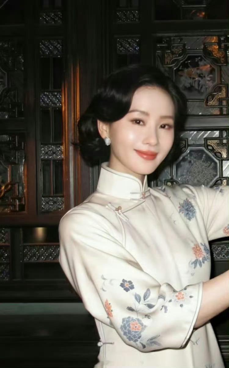 刘诗诗《千里江山图》杀青物料，一姐美成啥样了