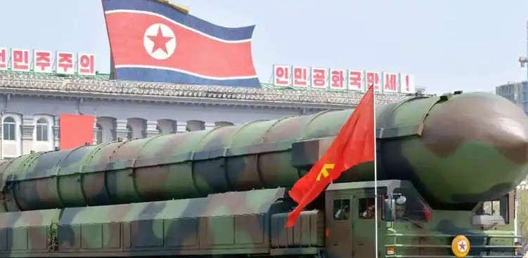 朝鲜有核弹，当年为啥没人管当年朝鲜搞核武器，真是让人捏一