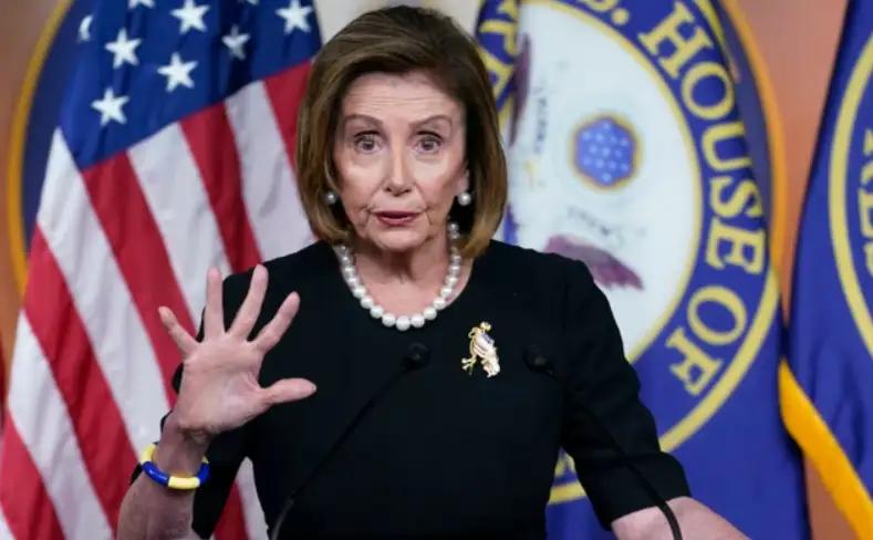 85岁佩洛西终极宣战！特朗普这次真要栽了？政坛“不死鸟”放大招！85岁的佩