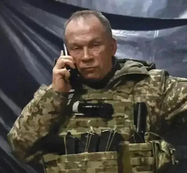 乌克兰被迫从各地撤军，毕竟俄军距离基辅已经不远了，要是基辅再一次被围，那么这场俄