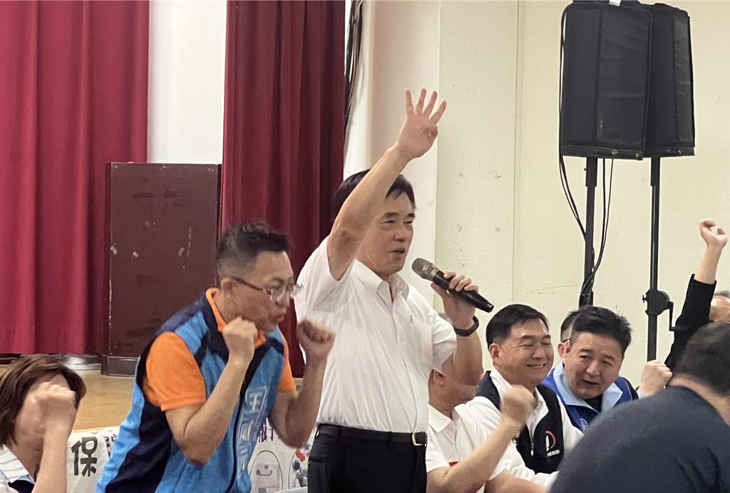 郝龙斌抛2026蓝白共组“联合提名委员会”国民党主席选举将于18日登场，候选人