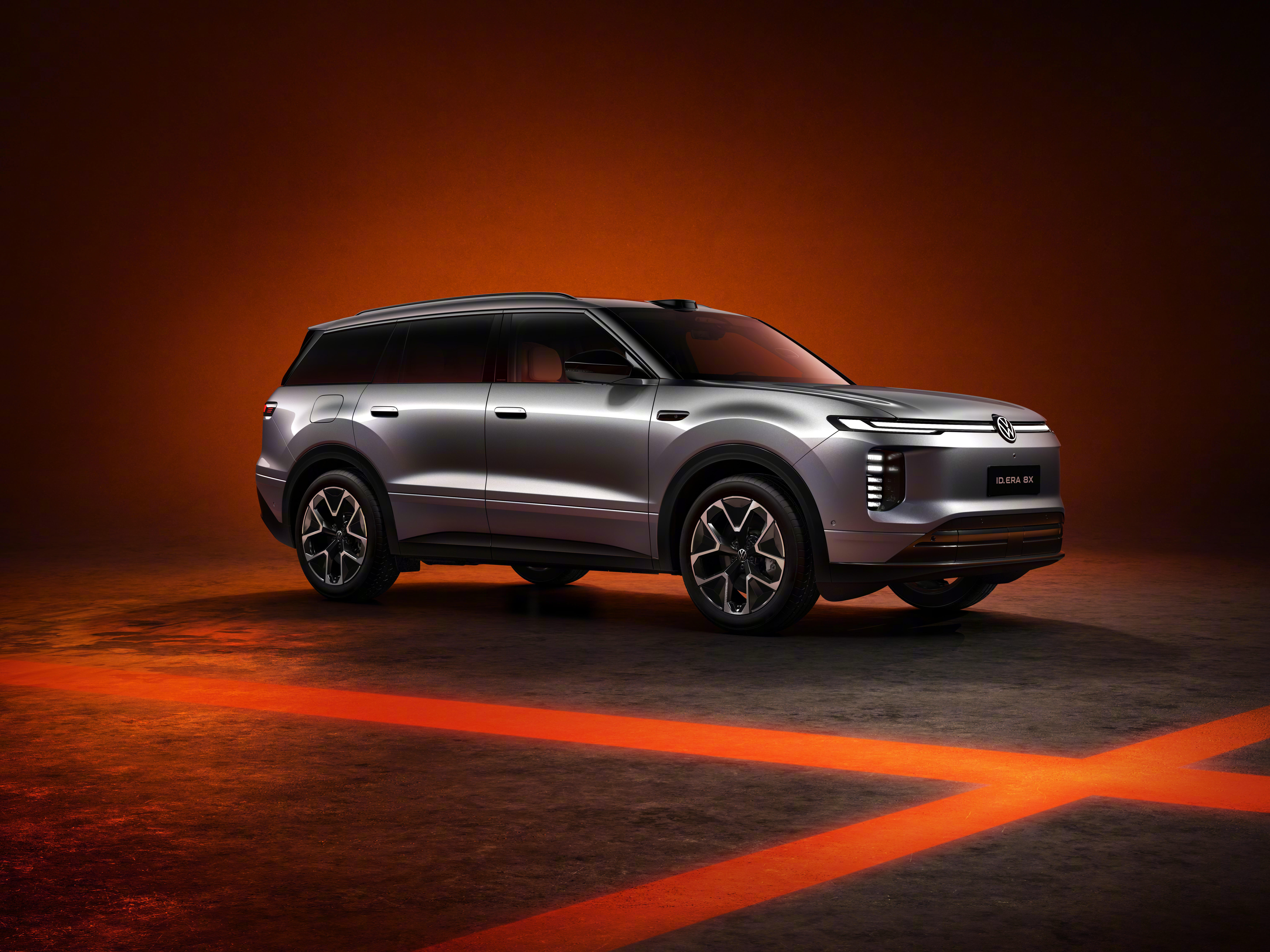 大众首款增程式SUV登场ID.ERA8X作为全尺寸六座SUV，空气悬架、后轮转