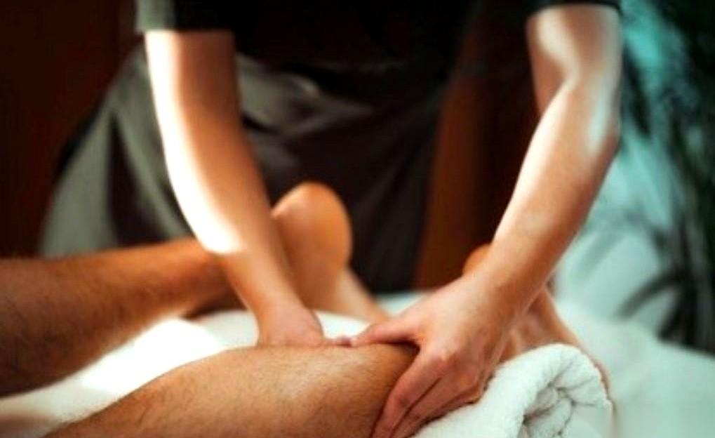 31岁的内蒙古女子崔某，直接把警察告上了法庭。她的诉求非常硬气：警察没收了她2