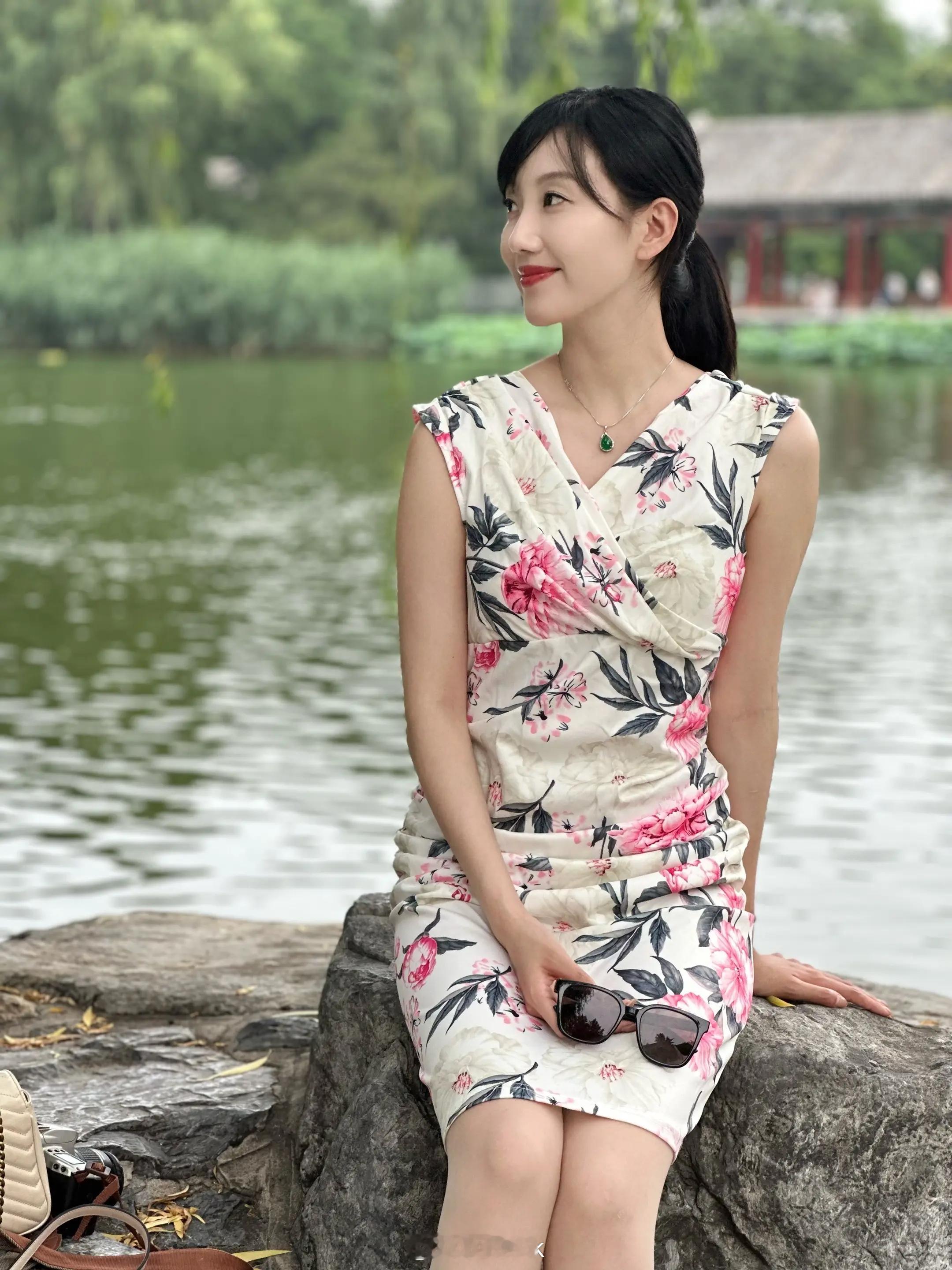 像那种对学生很好的高中文科老师