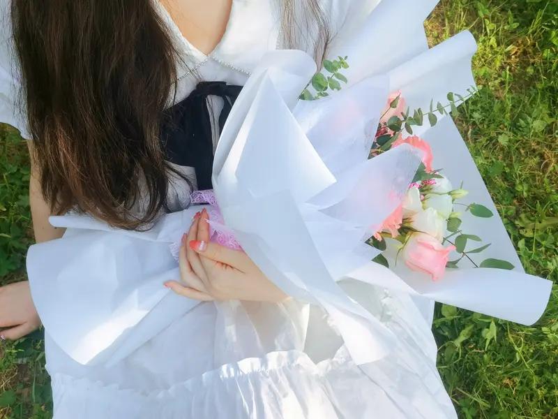 用一千万能不能打动美女的心，还真不好说。就说小李的故事，他从农村小伙打拼成有千万