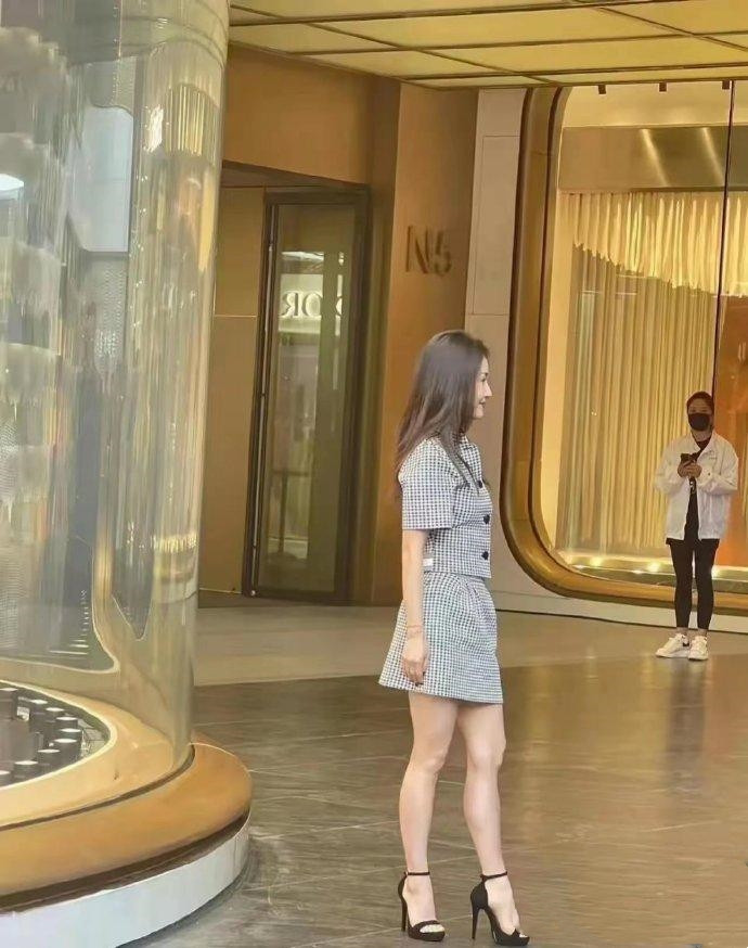 王子文这个身高真的是硬伤