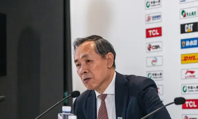 许利民: 今天看到这支队伍虽然输了球, 能看到他们拼搏精神