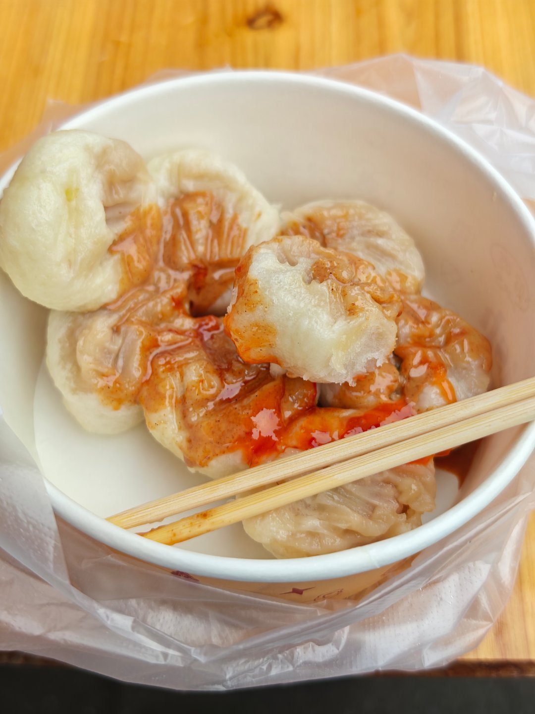 七块的手工小笼包什么水平，花生酱加甜辣酱，好吃😋