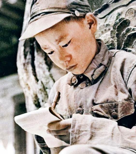 1936年，马家军正要处决一名年仅12岁的小红军。不料，小红军凛然说道：
