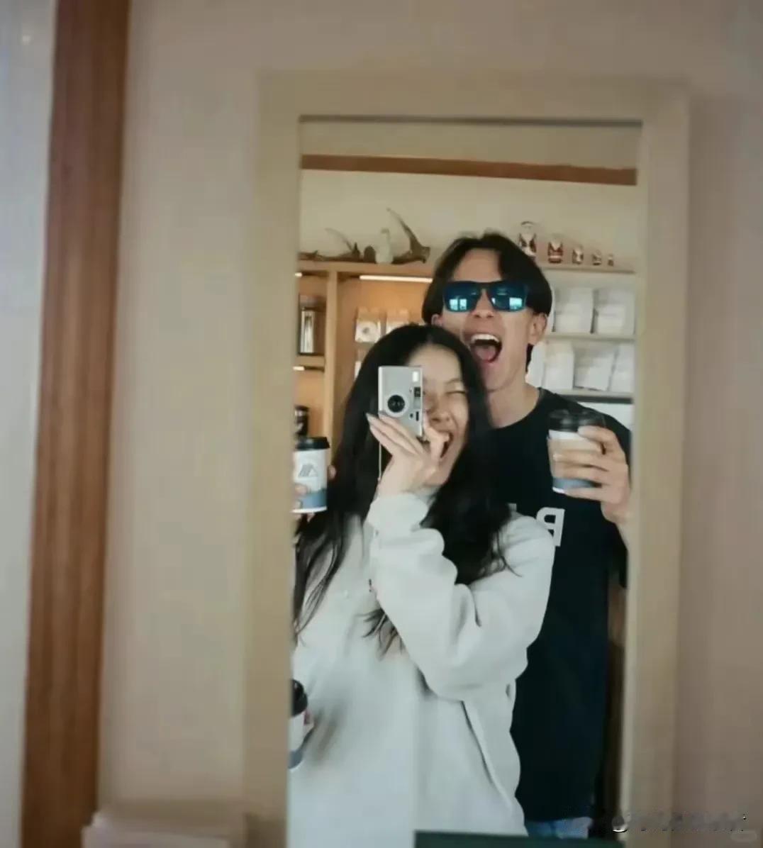 陈奕迅真是最有正事儿，不仅在日本开了演唱会，更是在日本见到了混血准女婿，陈康堤是