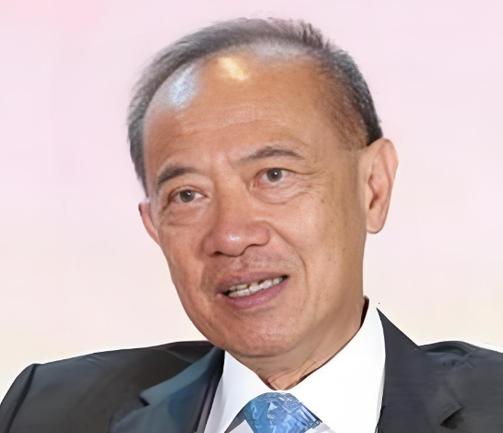 有人说出了大实话！新加坡前外长杨荣文曾表示，不要看美国动不动就威胁中国、制裁中国