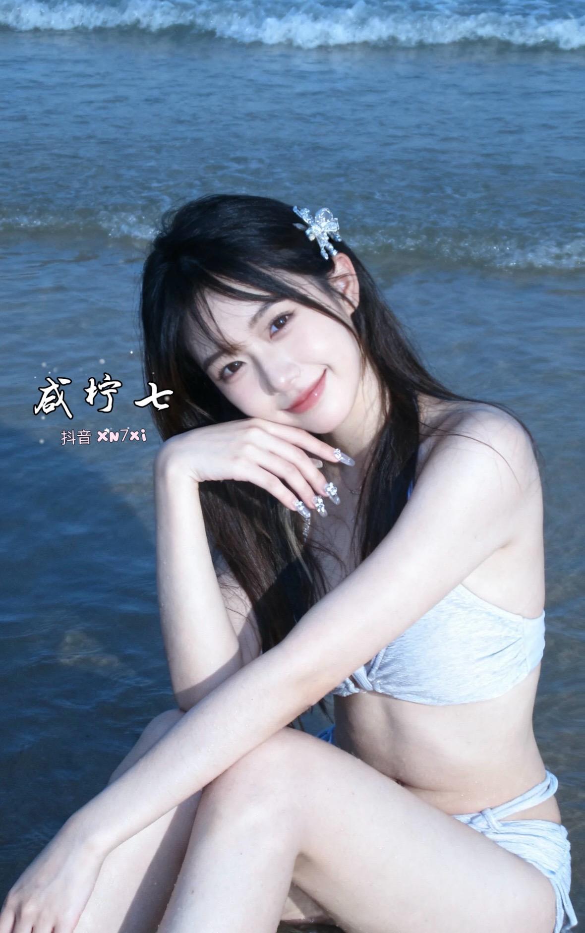 纯欲海滩夏日海边美女辣妹甜妹