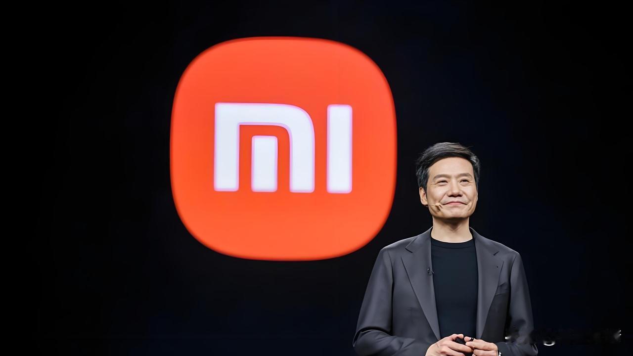 小米SU7改款PK智己LS9：各有王牌，全家用车选它更值！新能源市场好戏连