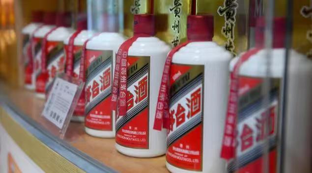 12月11日，一个数字像一块巨石，砸进了平静的资本市场：1889亿。这是“中药一