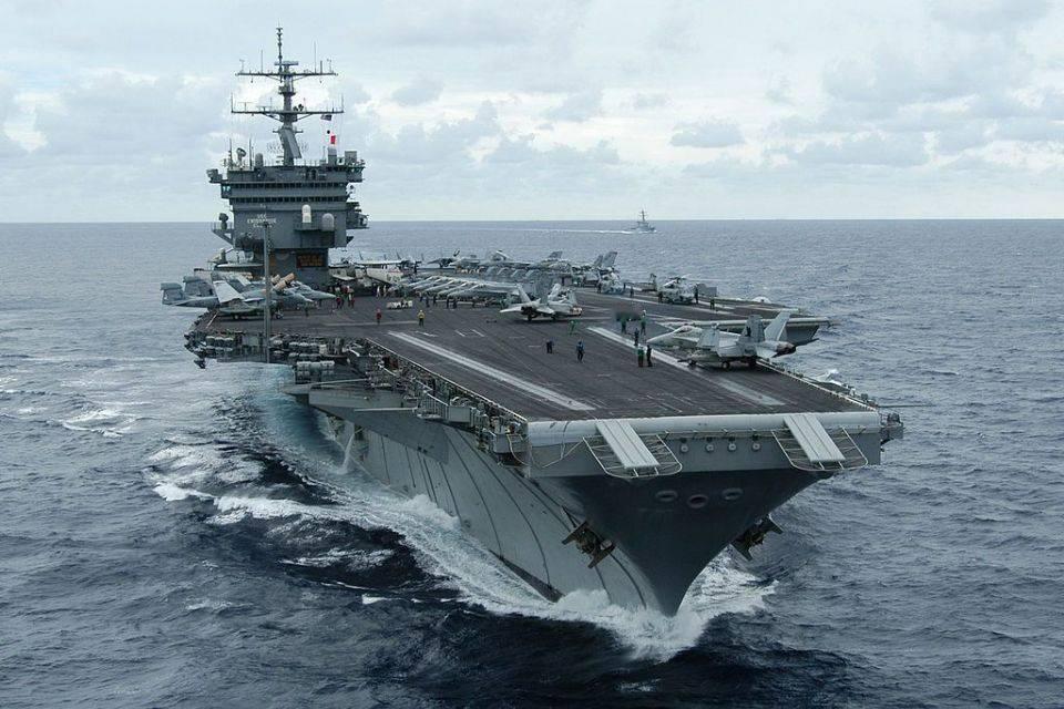 伊朗现在挺紧张，美国心里也不踏实，双方都在进行最后的试探。伊朗已经紧急退出了