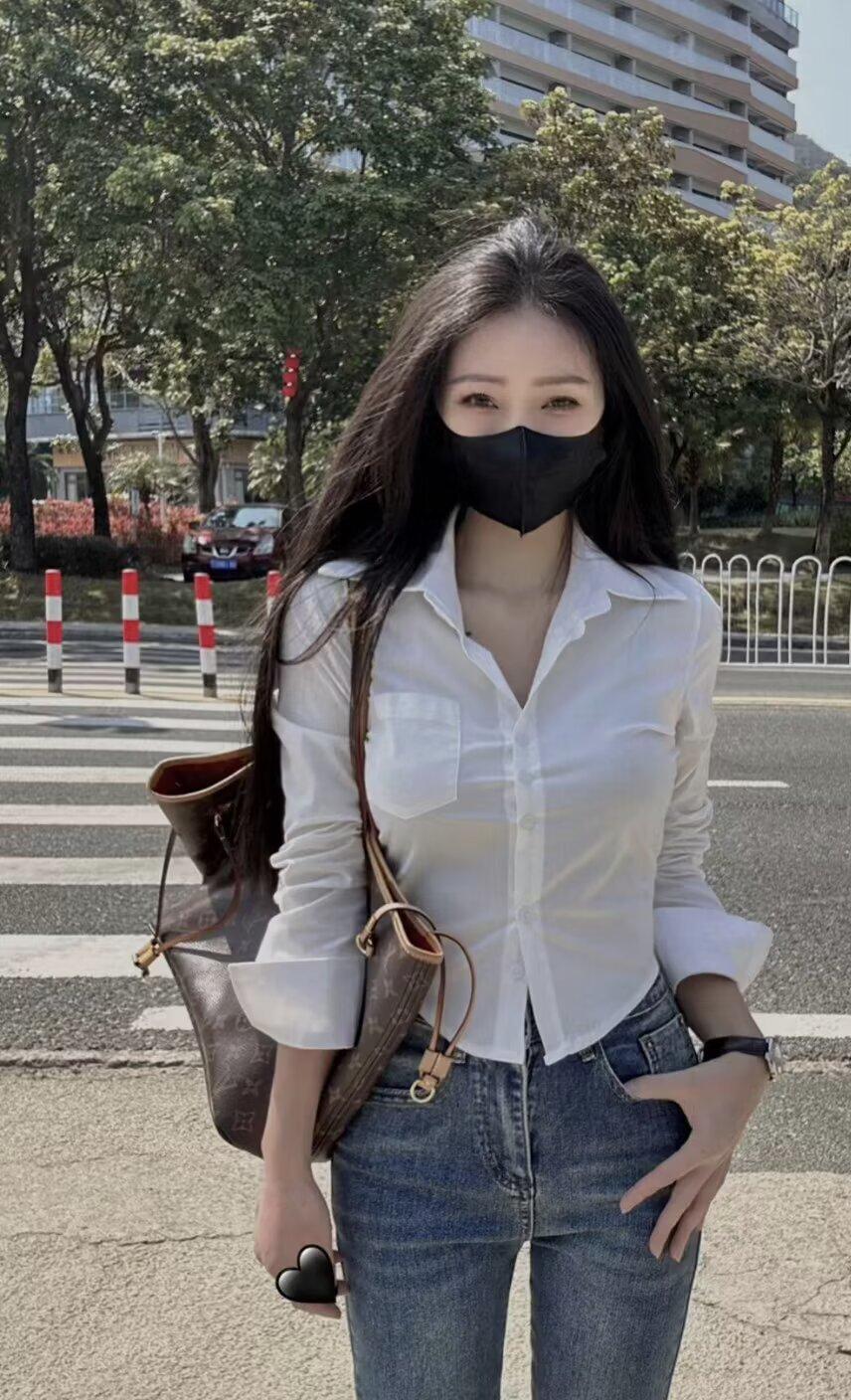 有钱人的钱，很多都不是干净的。因为你干净，所以你没钱。每个人的第1桶金，都不是靠