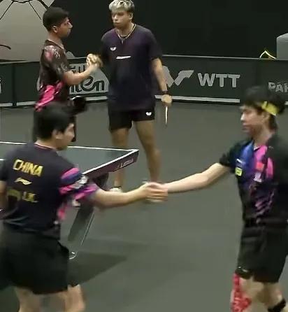 王楚钦/梁靖崑成功晋级WTT美国大满贯男双八强，最后一球王楚钦超强爆发结束了比赛