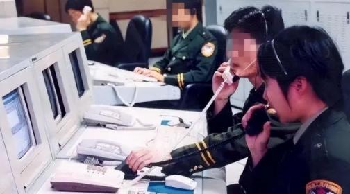 “谁吃了熊心豹子胆！”1993年，辽宁某公安局丢失一整箱77式手枪，当时正值春运