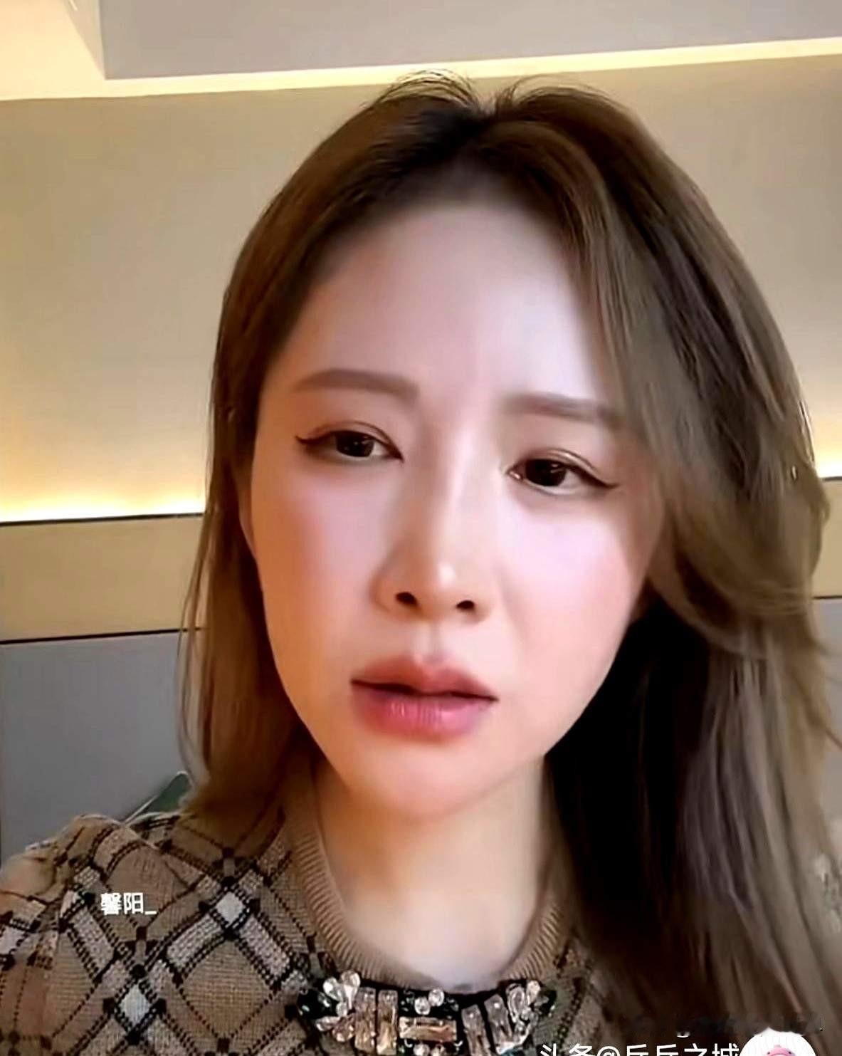 作为公众人物家属，刘国正老婆卢璐在直播间，公开表示就是偏爱孙颖莎和王楚钦怎么了，