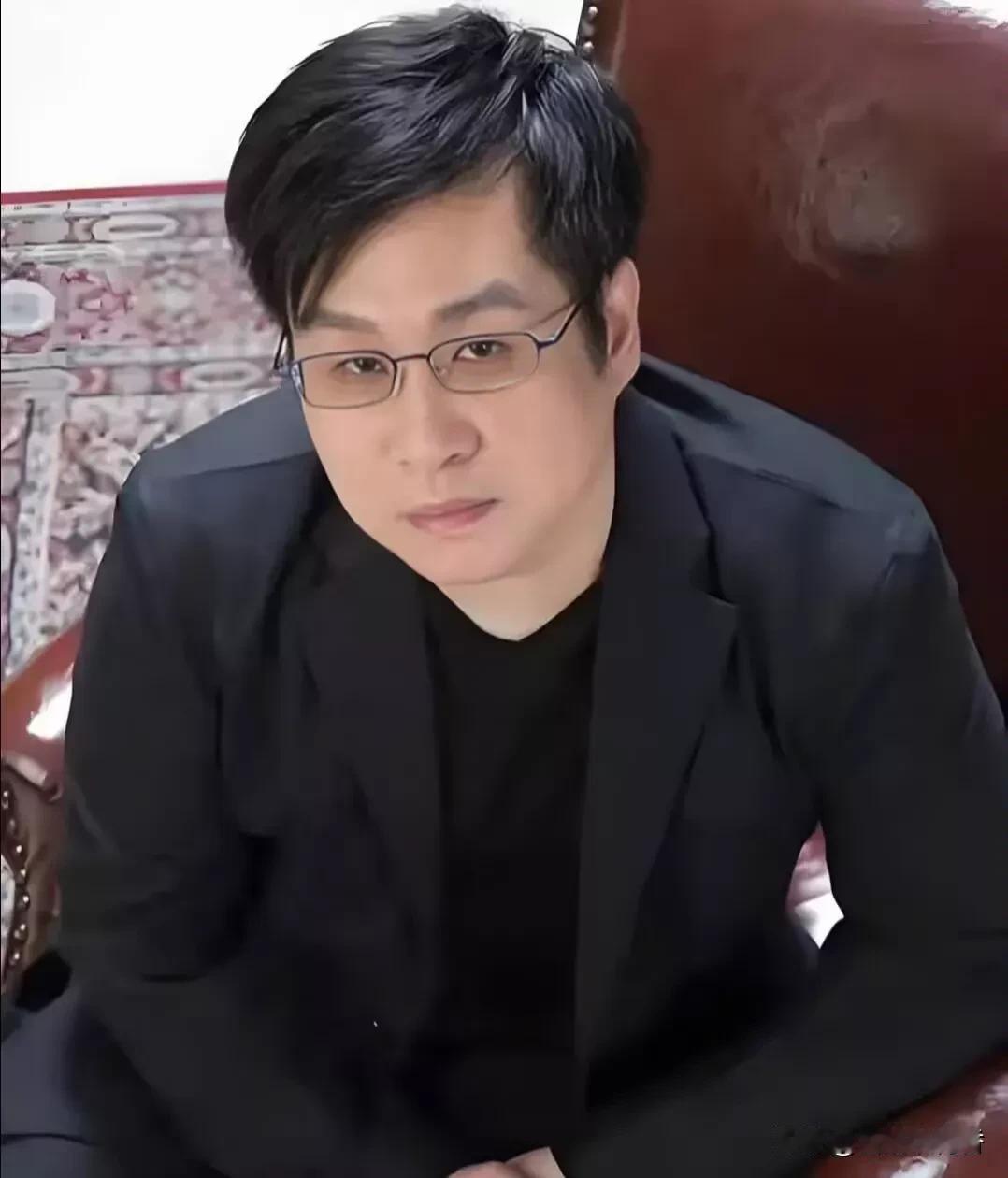 其实大家心里很清楚。就连郑智化心里应该也很清楚。他之所以敢污蔑深圳机场,