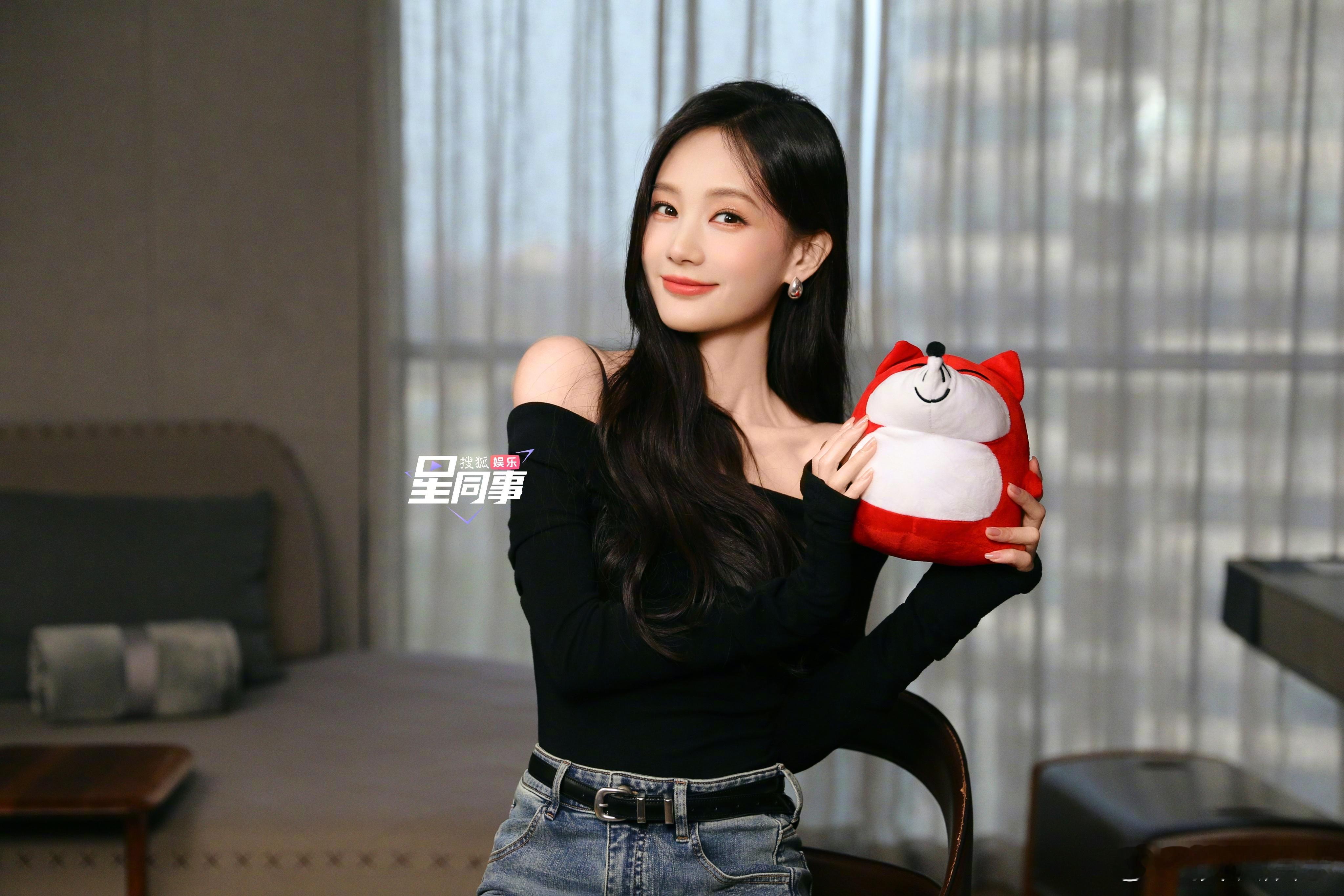 ✖搜狐娱乐星同事专访上线！李一桐自曝曾被骗钱骗感情这么美又善良的李一桐，是谁骗