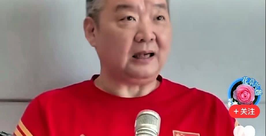 前中国青年女排主教练李焕宁谈中国女排，主要涉及两个问题一、集训期间请男排