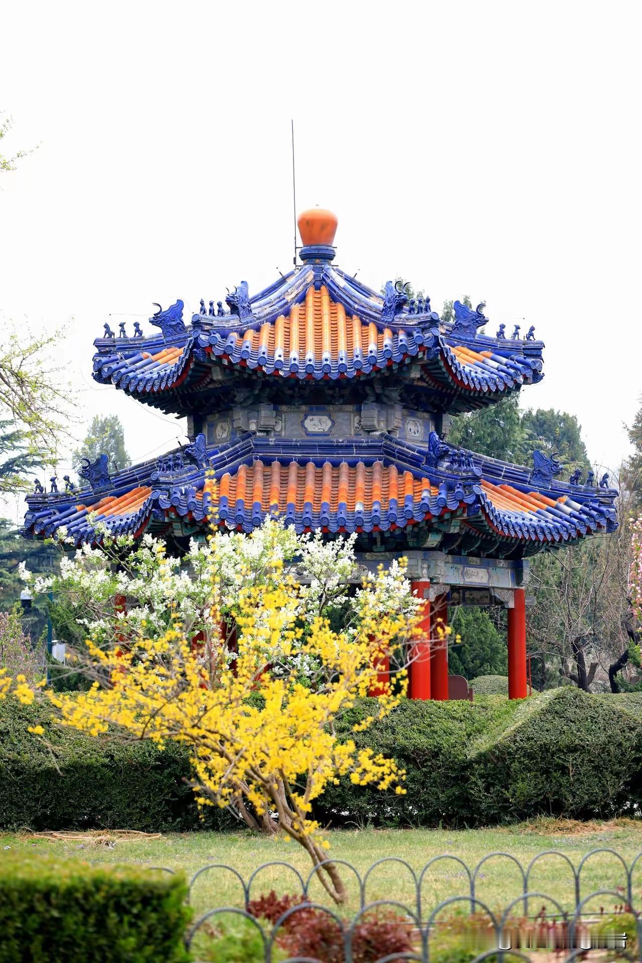 人为何总不珍惜对自己好的人1. 易得之物，人多不察对一个人太好，往往稳定