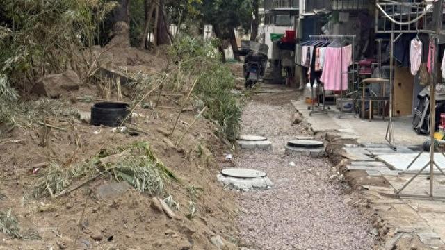 “一觉醒来, 走不出小区了! ”上海多小区雨污分流工程扰民引吐槽