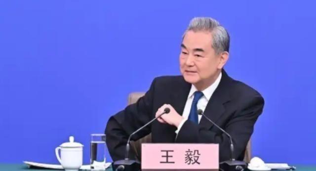 台湾不愿意＂一国两制＂，王毅外长曾对此回应，那就满足你们，从此以后台湾就只有一