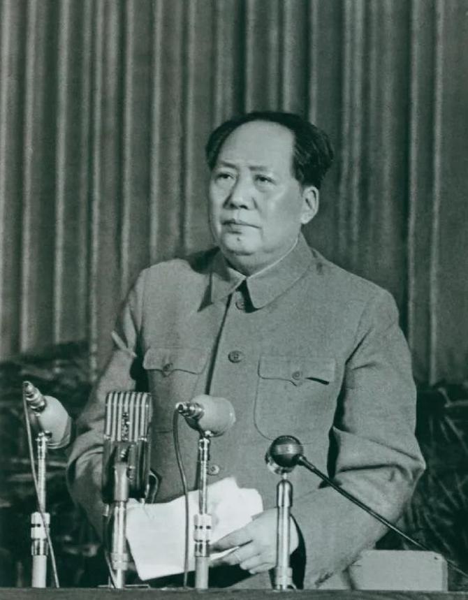 三笔账，理清毛主席晚年那些不被理解的战略布局，到底值不值？1978年，第三次